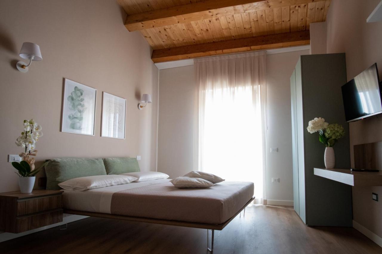Dimora Donna Dora - Albergo Diffuso San Martino in Pensilis Exterior foto